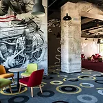 Park By Radisson & Szálloda 4*
