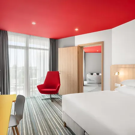 酒店 Park By Radisson & 4*